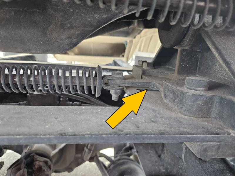Pre-trip inspection sliding fifth wheel locks